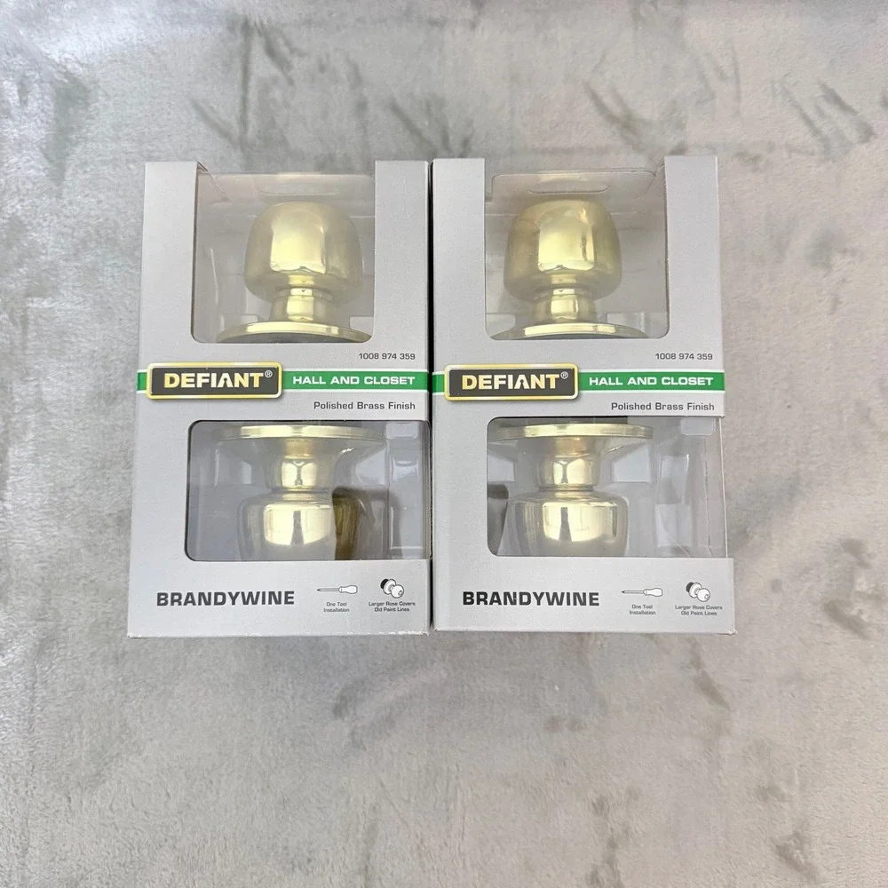 Defiant  Hall Closet Door Knob Set Polished Brass Finish New
